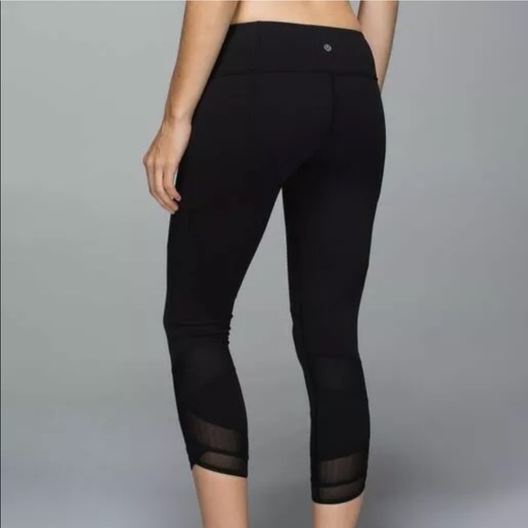 lululemon athletica Other - Lululemon Black {Emerged renewed crop} size 6.